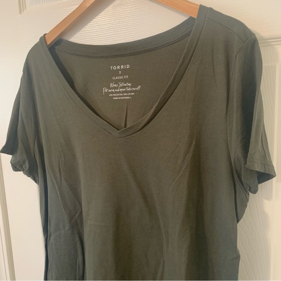 Green or White Torrid (Size 2) Classic Fit V-Neck Short Sleeve Tees - Picture 2 of 8